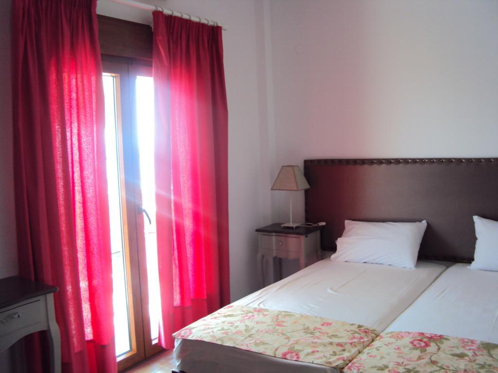 Emmeleia Accommodation By Maria Riga Ouranoupoli Quarto foto