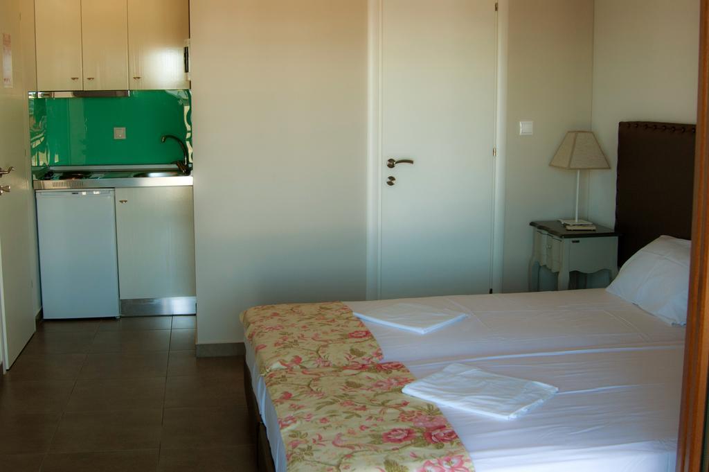 Emmeleia Accommodation By Maria Riga Ouranoupoli Quarto foto