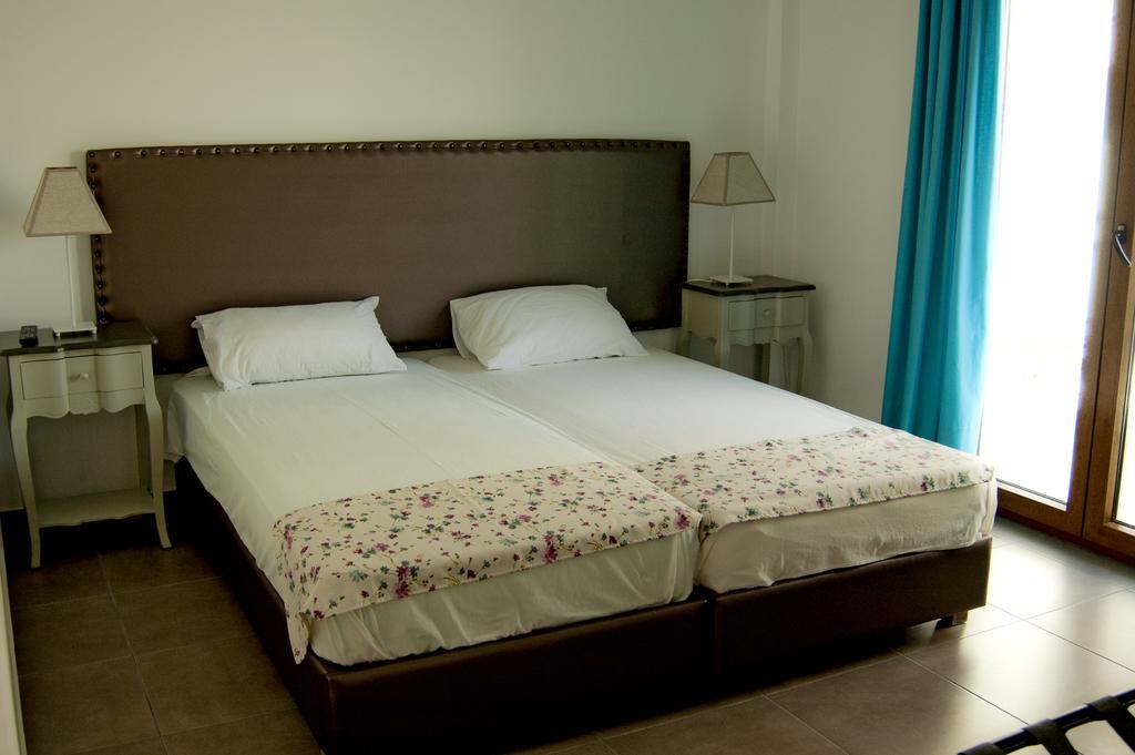 Emmeleia Accommodation By Maria Riga Ouranoupoli Quarto foto